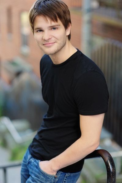 File:Warner Pelt.jpg